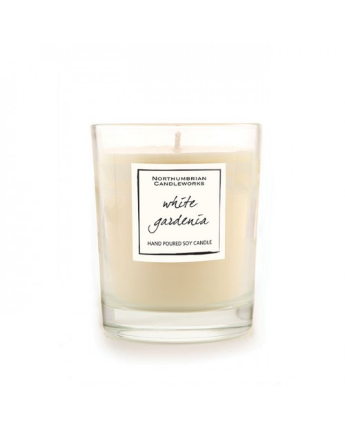 "White Gardenia" žvakė stiklinėje